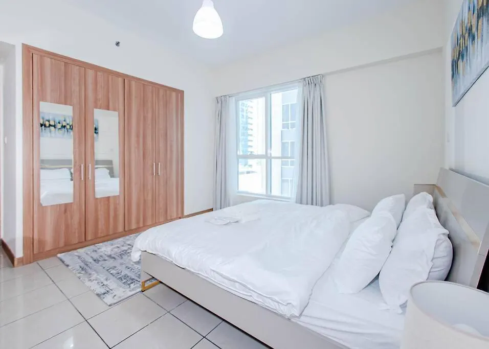 Stonetree - Spacious 1Br - Best Location For Tourist Dubai